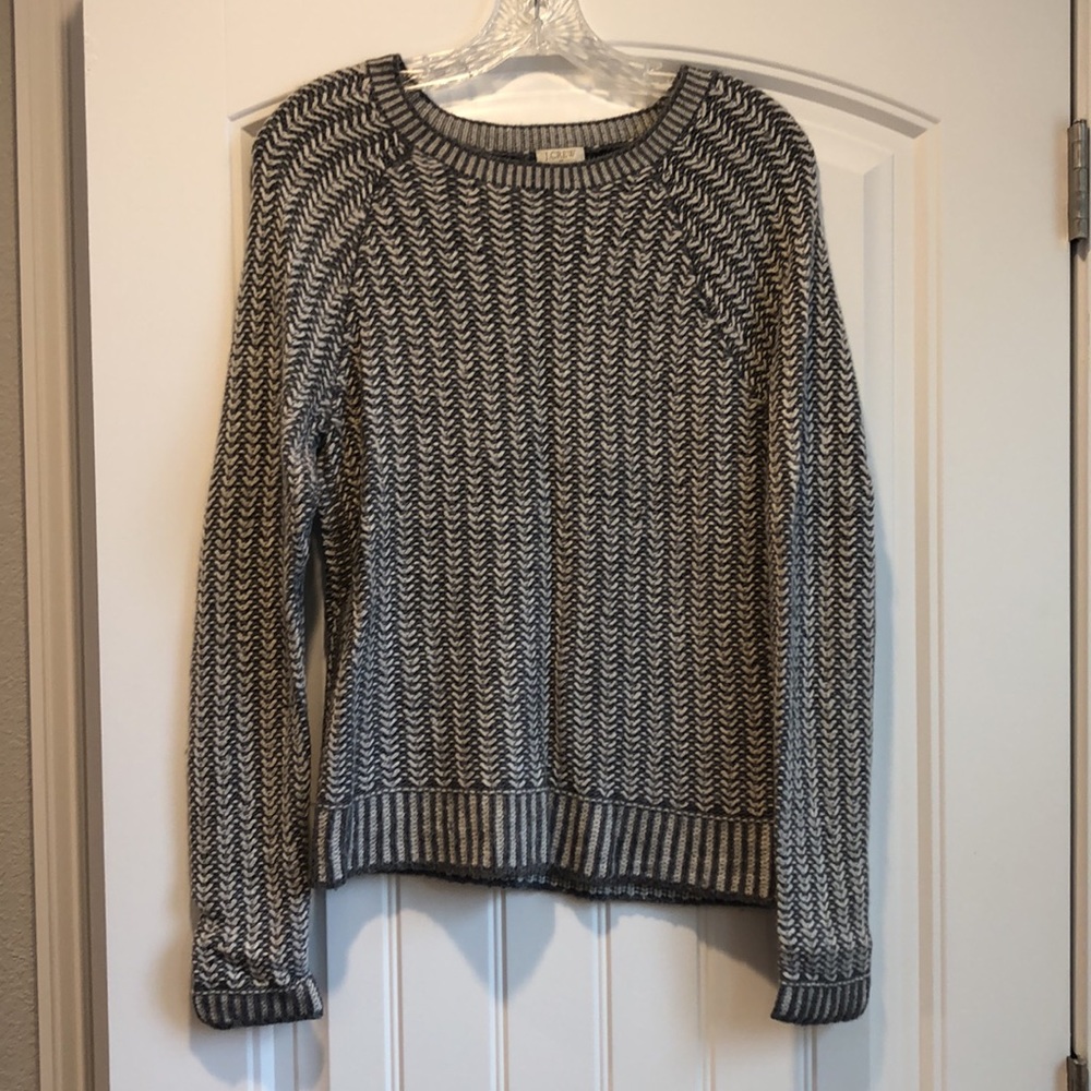 JCREW grey and white pattern sweater